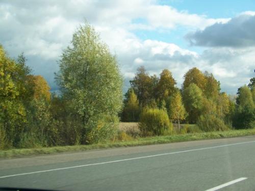Strassen nach Jelgava (100_0051.JPG) wird geladen. Eindrucksvolle Fotos aus Lettland erwarten Sie.